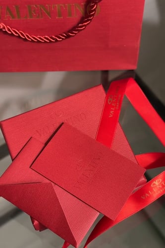 حلق فالنتينو