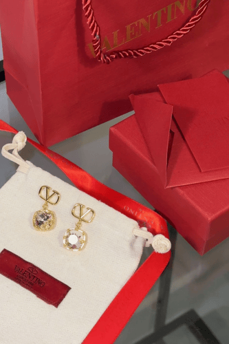 حلق فالنتينو