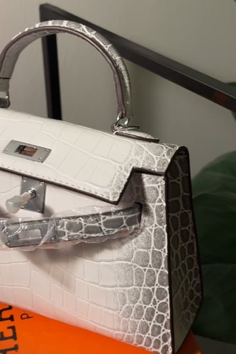 هيرمز جلد تمساحي