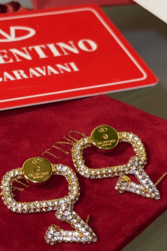 حلق فالنتينو