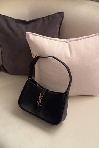 ايف سان لوران