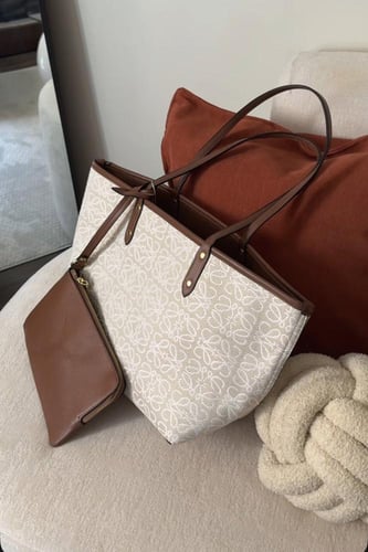 توت باق لويفي