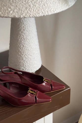 كعب سان لوران