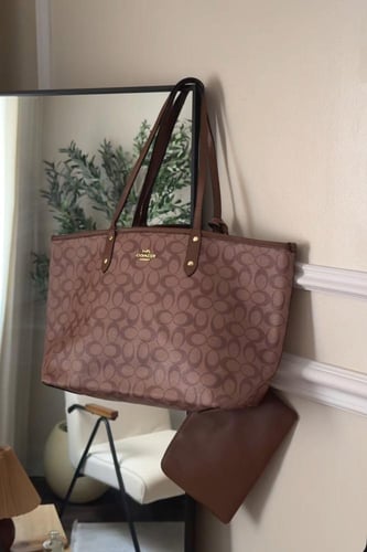 توت باق كوتش