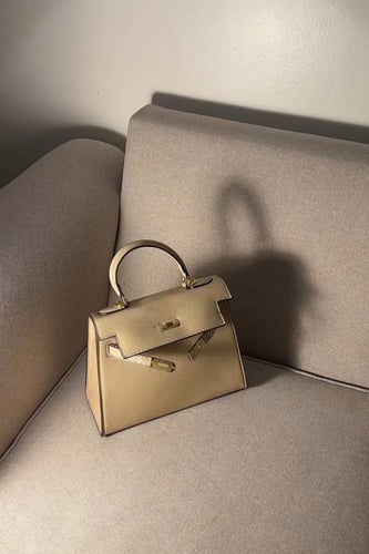 هيرمز كيلي باق