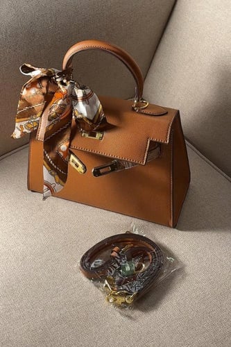 هيرمز كيلي باق