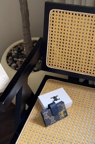 محفظة سيلين