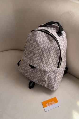 حقيبة ظهر مايكل كورس