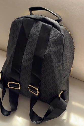 حقيبة ظهر مايكل كورس