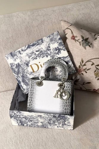 ليدي ديور - L