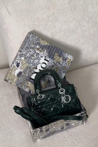 ليدي ديور - ميني