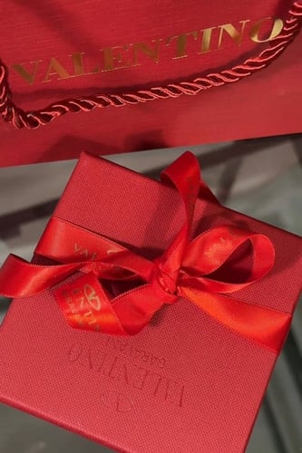 حلق فالنتينو