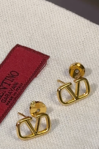 حلق فالنتينو