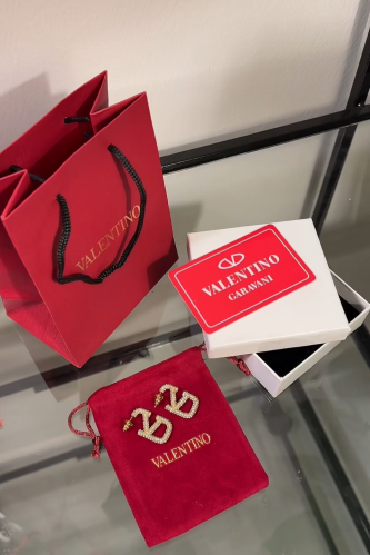 حلق فالنتينو