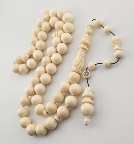 سبحه من عاج الفيل, 45 خرزه كروي 12 في 11.5 ملم وشا...