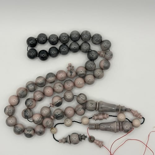 مسباح فاتوران احمر فاتح بتعريقه سوداء