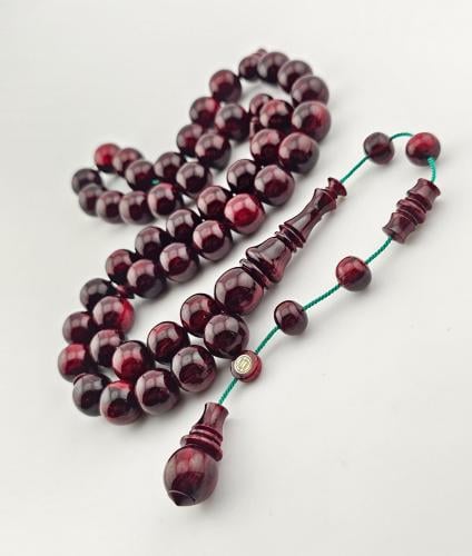 سبحه فاتوران ناعمه بلون عنابي و خرز كروي قياس 11 م...