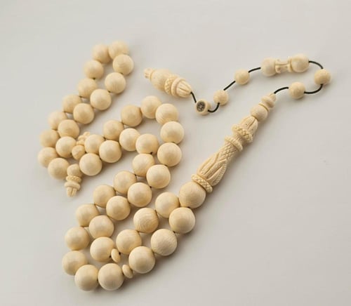 سبحه من عاج الفيل, 45 خرزه كروي 12 في 11.5 ملم وشا...