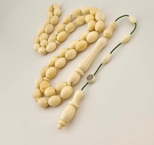 سبحه من عاج الفيل, 45 خرزه زيتوني 7.5 في 10.5 ملم...