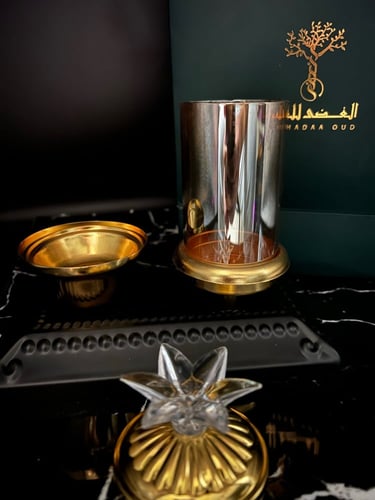 مبخر وشمعدان