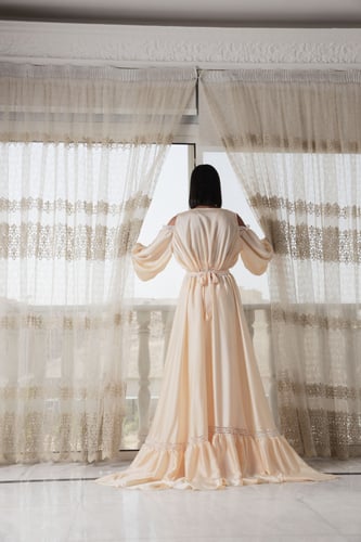 قميص وروب نوم خربزي فاتح ستان حرير من لاجور