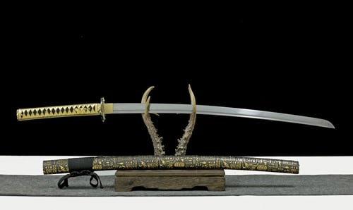 كاتانا كاجي كايزوكو