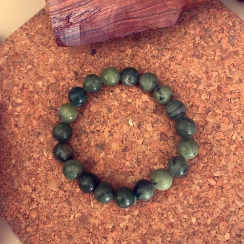 اسوارة حجر اليشم (الجاد) الكندي