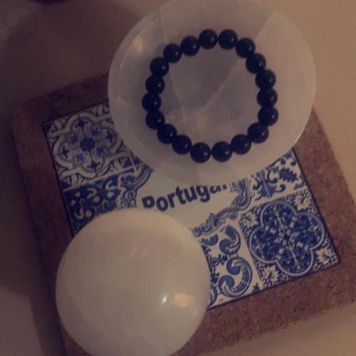 اسوارة حجر الأوبسيديان