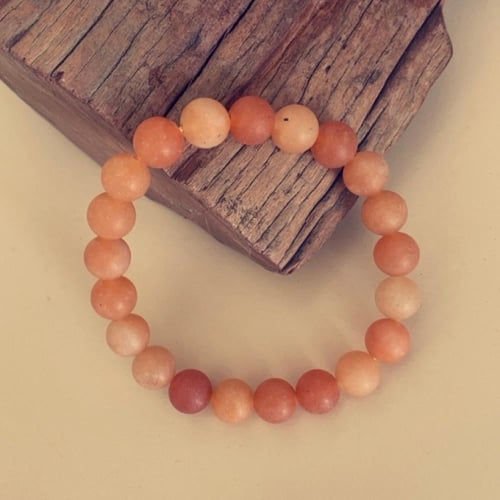 اسوارة حجر الافنتورين برتقالي