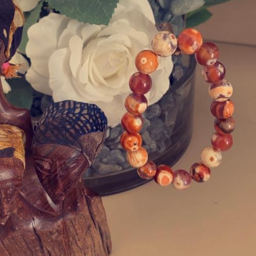 اسوارة حجر العقيق التبتي