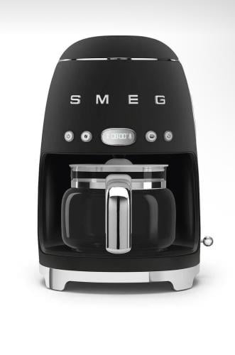 جهاز قهوة smeg مطفي