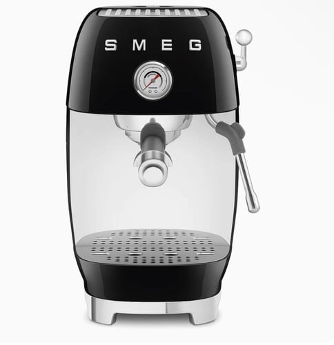 جهاز قهوة smeg 4