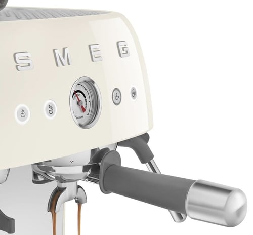 جهاز قهوة 3 smeg