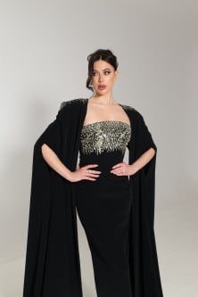 فستان اسود بشال وشك ذهبي