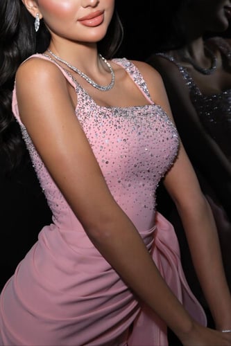 فستان وردي كلوش مع شك فضي