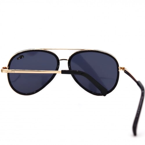 نظارة لاكوست