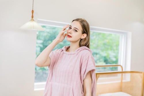 روب استحمام بغطاء رأس