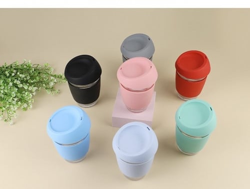 كوب قهوة زجاجي بغطاء سليكون