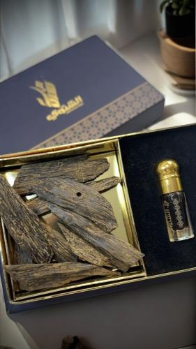 أوقية كلمنتان فاخر محسّن مع ربع توله دهن عود من اخ...