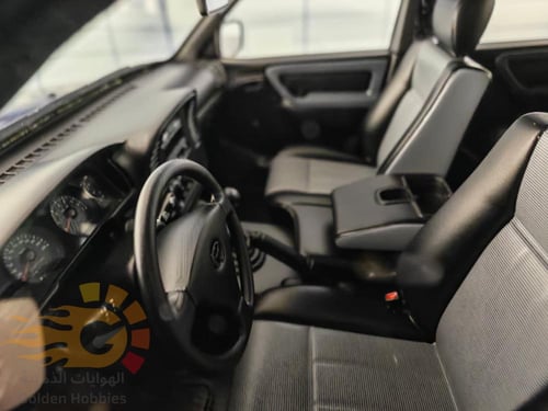 Toyota Land Cruiser Car Set 1:18 Old School Models...