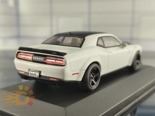 Dodge Challenger SRT Demon White 1:43 Solido S4310...