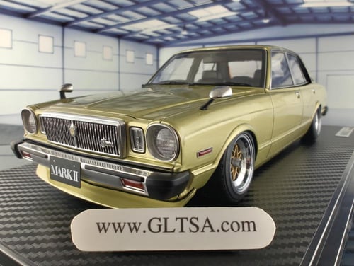 Toyota MarkII Cressida Sedan Grande (MX41) Gold 1:...