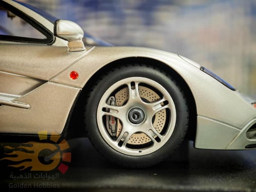 McLaren F1 Roadcar Silver 1:18 GT Spirit CLDC045
