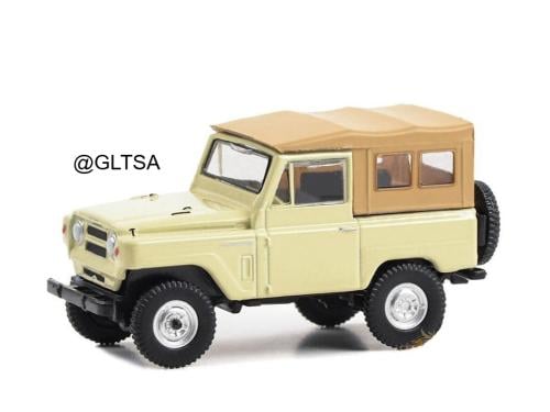 Nissan Patrol 1978 70th Anniversary Beige 1:64 Gre...