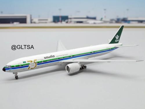 Saudi Arabian Airlines Boeing 777-300ER Retro Live...