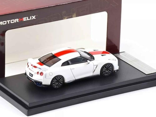Nissan Skyline GT-R (R35) 50th Anniversary Brillia...