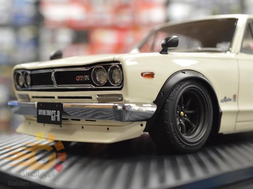 Nissan Skyline 2000 GT-R (KPGC10) White 1:18 Ignit...