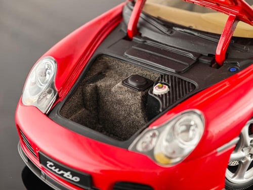 RARE Porsche 911 (996) Turbo Red 1:18 AUTOart 7783...