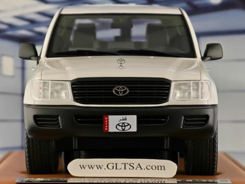 Toyota Land Cruiser Car Set 1:18 Old School Models...