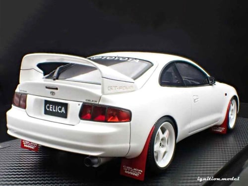 Toyota Celica GT-FOUR (ST205) White 1:18 Ignition...